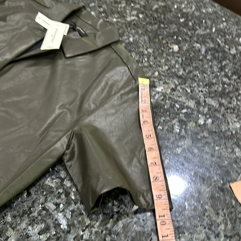 Banana Republic factory VEGAN LEATHER SHIRTa - Picture 6 of 7